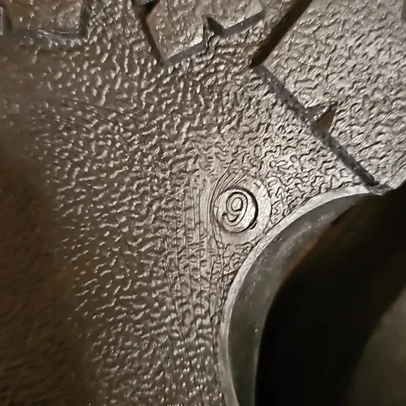 YOKI Women's Comfort Leopard Sneaker NWT - Picture 4 of 6